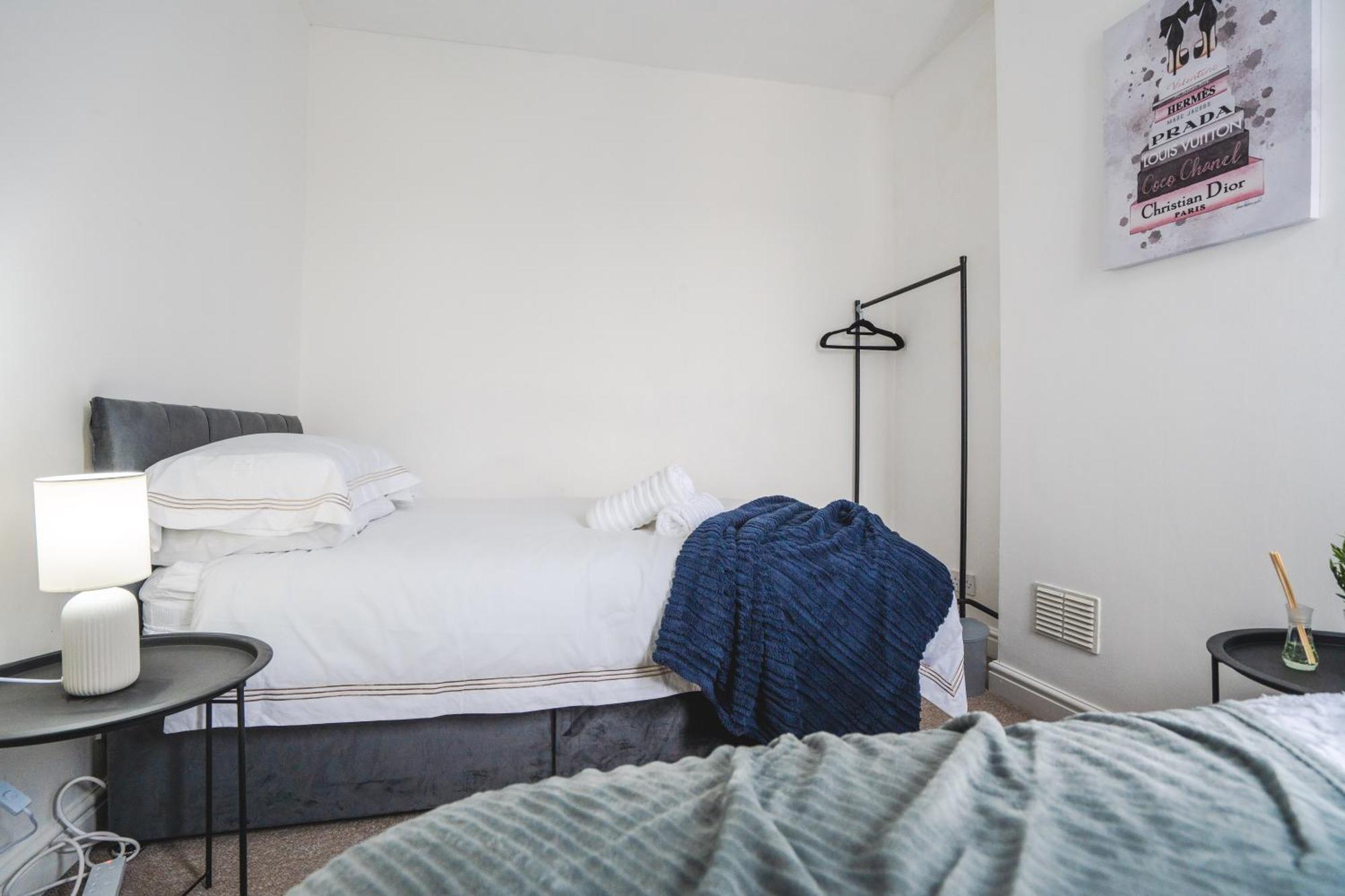 Modern & Spacious - Pool Table - Free Parking - Sleeps 10 Manchester Esterno foto