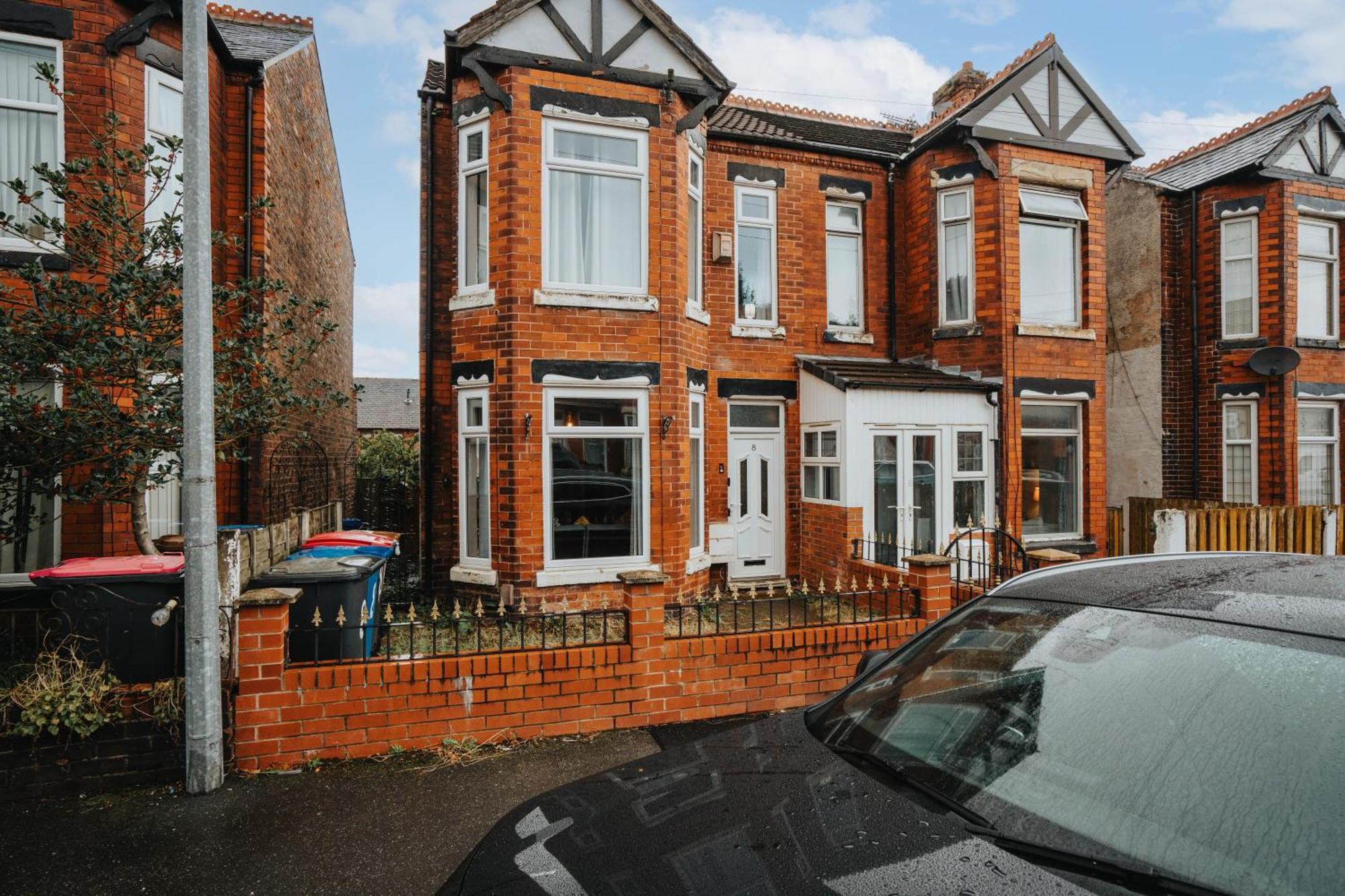 Modern & Spacious - Pool Table - Free Parking - Sleeps 10 Manchester Esterno foto